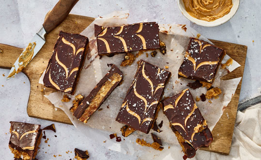 เนยถั่วติดโดยไม่ต้องอบ