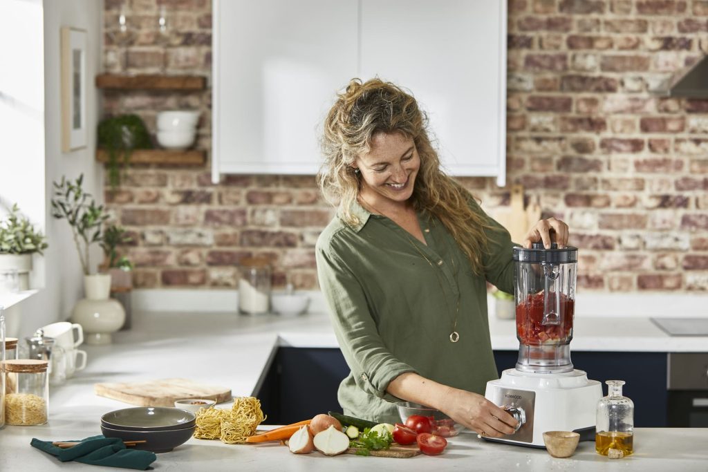 ติดต่อเรา